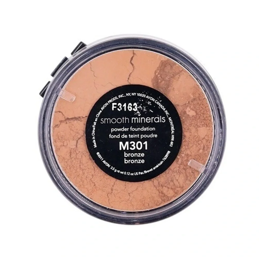 Avon - Smooth Minerals Powder Foundation - Bronze - .12 oz / 3.5 g - NOS‎